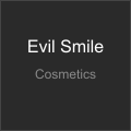 邪恶微笑 - rare rarity cosmetics in PEAK climbing game. 当生存本能占据上风时出现的险恶笑容。由那些在绝望时刻做出最艰难选择的人解锁。